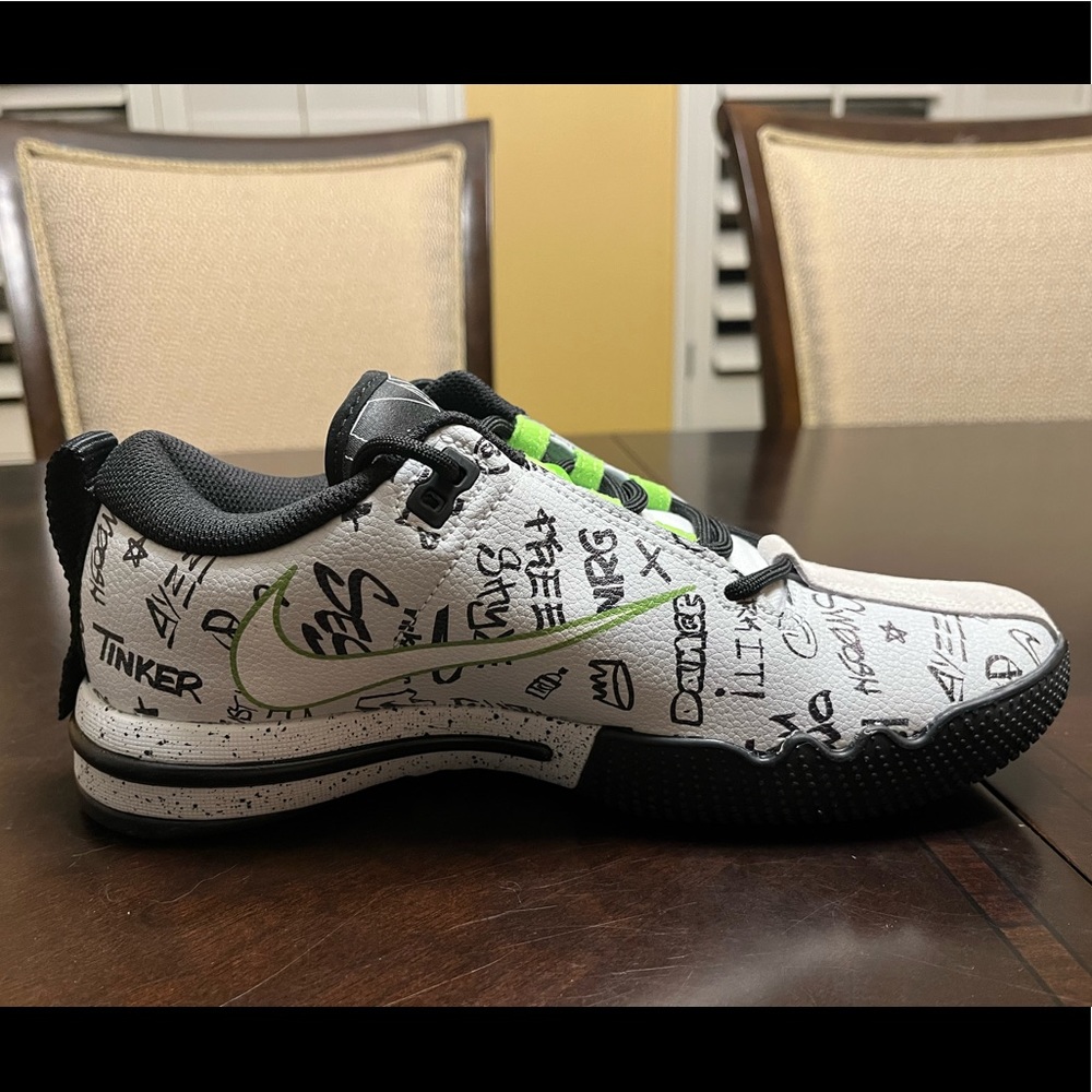 New Nike Air Sesh All Over Print Sneaker Shoes Size US 7 M / 8.5 W - Picture 7 of 12